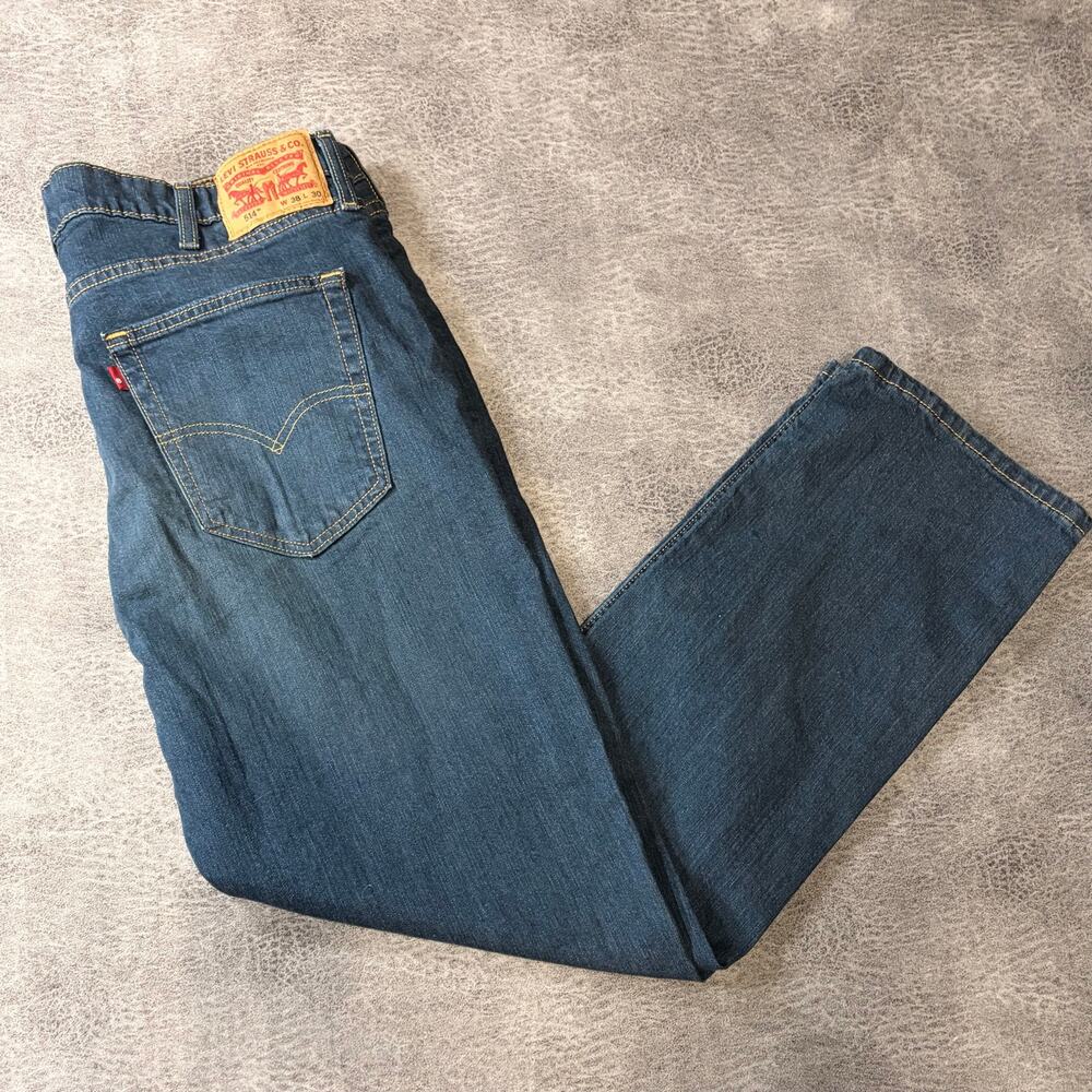Levis Dark Wash Straight Jeans